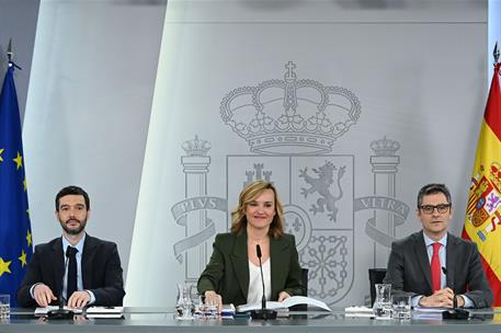 23/01/2024. Rueda de prensa tras el Consejo de Ministros: Pablo Bustinduy, Pilar Alegría y Felix Bolaños. El ministro de Derechos Sociales, ...