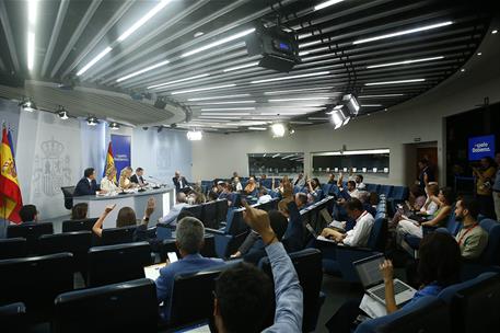 23/07/2024. Sala de prensa. El ministro José Manuel Albares, junto a la ministra y portavoz Pilar Alegría, la vicepresidenta segunda Yolanda...
