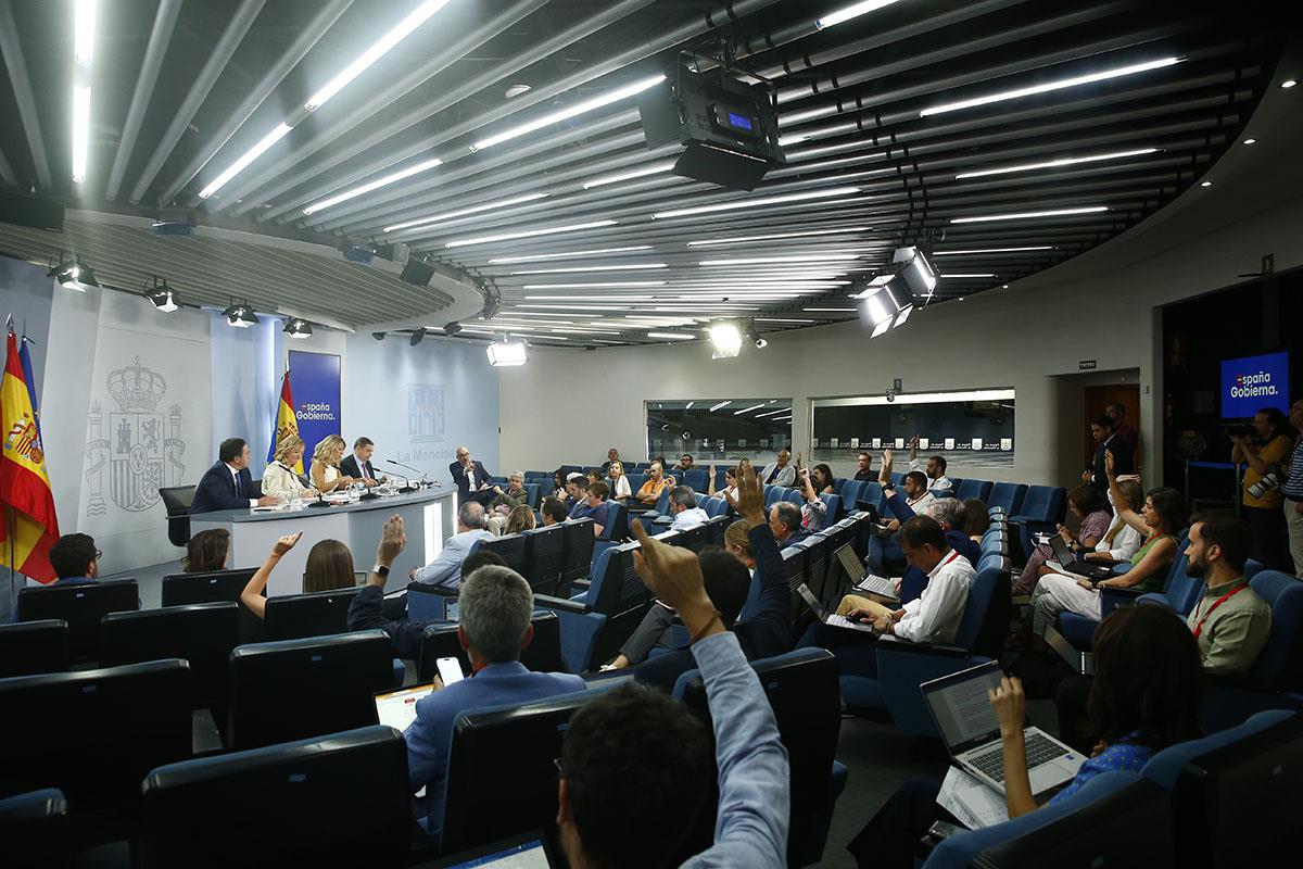 23/07/2024. Sala de prensa. El ministro José Manuel Albares, junto a la ministra y portavoz Pilar Alegría, la vicepresidenta segunda Yolanda...