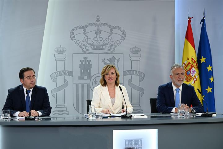 Los ministros José Manuel Albares, Pilar Alegría y Ángel Víctor Torres