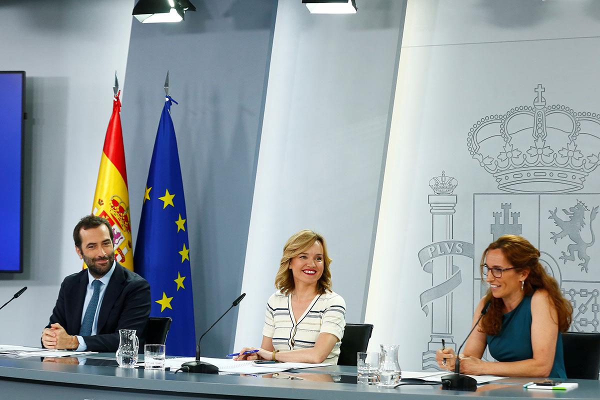 30/07/2024. Rueda de prensa tras el Consejo de Ministros. Carlos Cuerpo, Pilar Alegría y Mónica García en la sala de prensa tras el Consejo ...