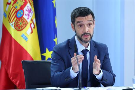 1/07/2025. Rueda de prensa tras el Consejo de Ministros: Isabel Rodríguez, Pilar Alegría y Pablo Bustinduy. El ministro de Derechos Sociales...