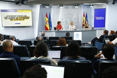 2/09/2025. Rueda de prensa tras el Consejo de Ministros: María Jesús Montero, Pilar Alegría y Sara Aagesen. La ministra de Hacienda, junto a...