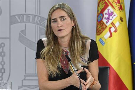 2/09/2025. Rueda de prensa tras el Consejo de Ministros: María Jesús Montero, Pilar Alegría y Sara Aagesen. La ministra para la Transición E...