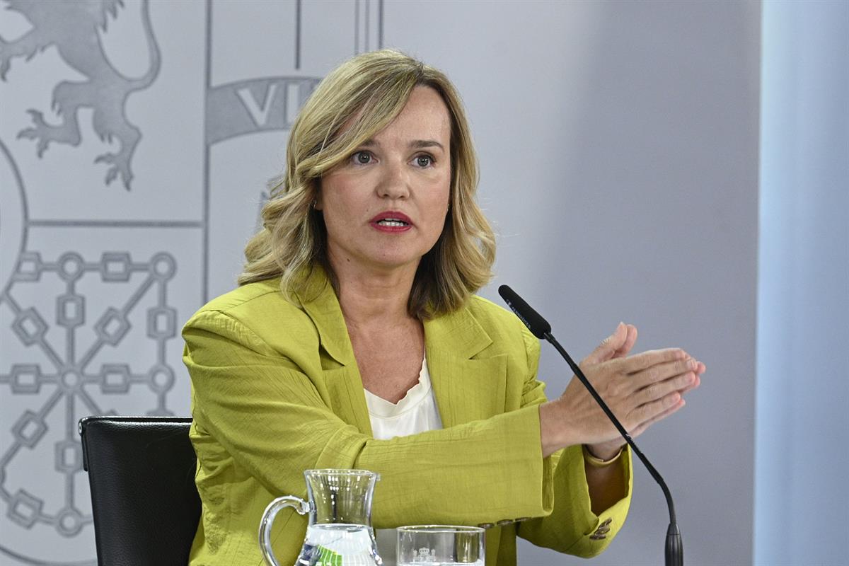 9/09/2025. Rueda de prensa tras el Consejo de Ministros: José Manuel Albares, Pilar Alegría y Mónica García. La ministra de Educación y Form...