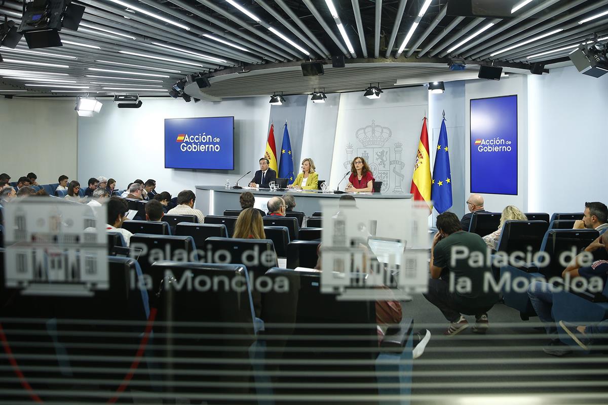 9/09/2025. Press conference after the Council of Ministers. Ministers José Manuel Albares, Pilar Alegría and Mónica García during the press ...