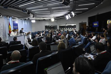 9/12/2025. Rueda de prensa tras el Consejo de Ministros: Mónica García, Pilar Alegría y Carlos Cuerpo. La ministra de Sanidad, Mónica García...