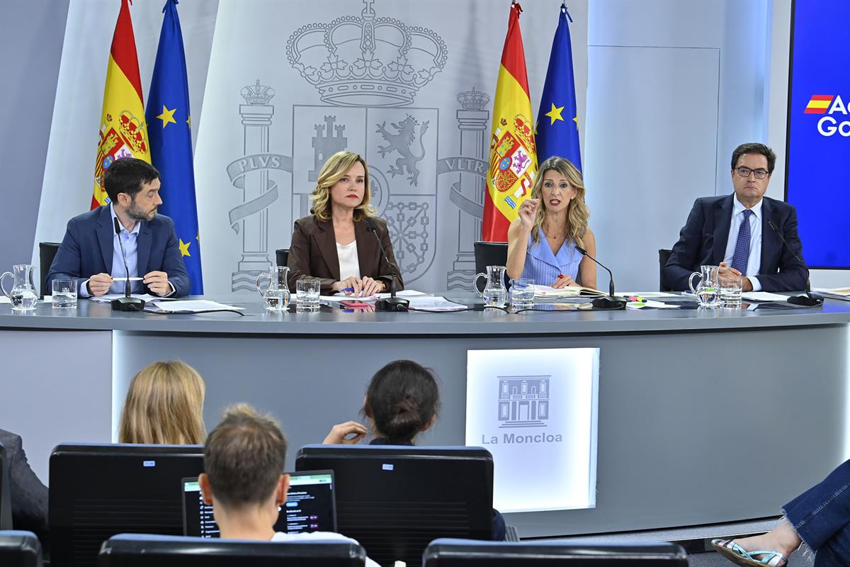 Los ministros Bustinduy, Alegría, Díaz y López, en la rueda de prensa posterior al Consejo de Ministros