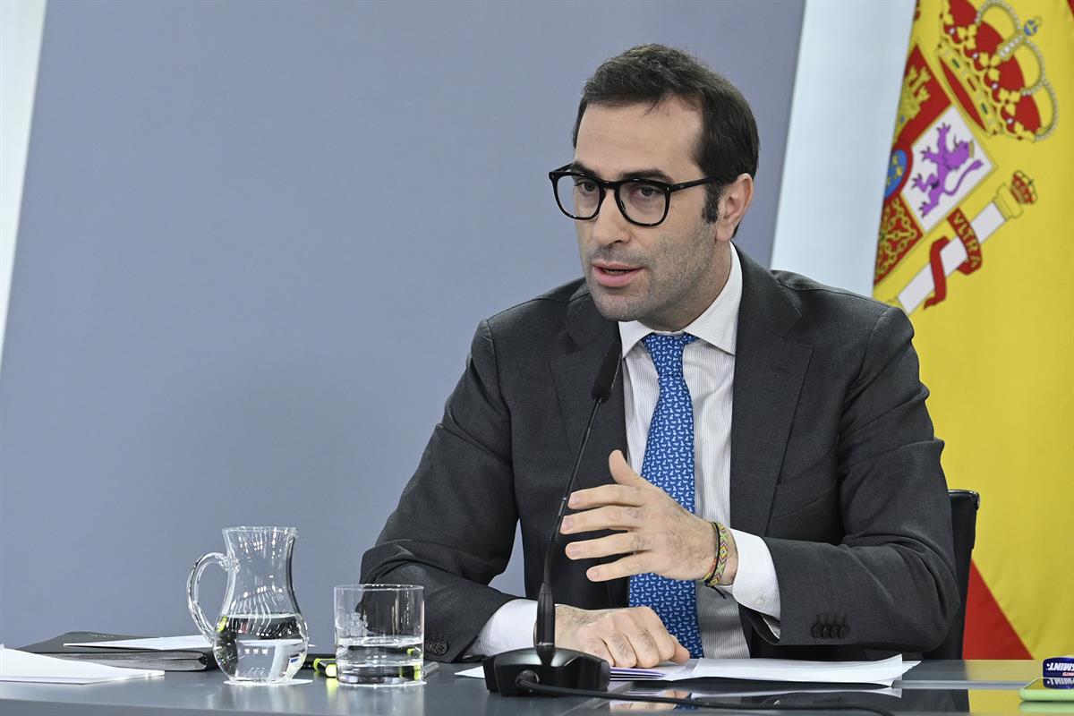 18/11/2025. Rueda de prensa tras el Consejo de Ministros: Carlos Cuerpo, María Jesús Montero, Pilar Alegría y Ángel Víctor Torres. El minist...