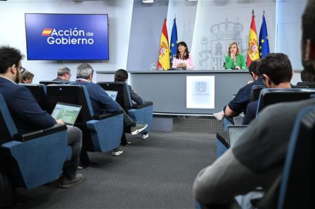 20/05/2025. Rueda de prensa tras el Consejo de Ministros: Ana Redondo y Pilar Alegría. La ministra de Igualdad, Ana Redondo, junto a la mini...