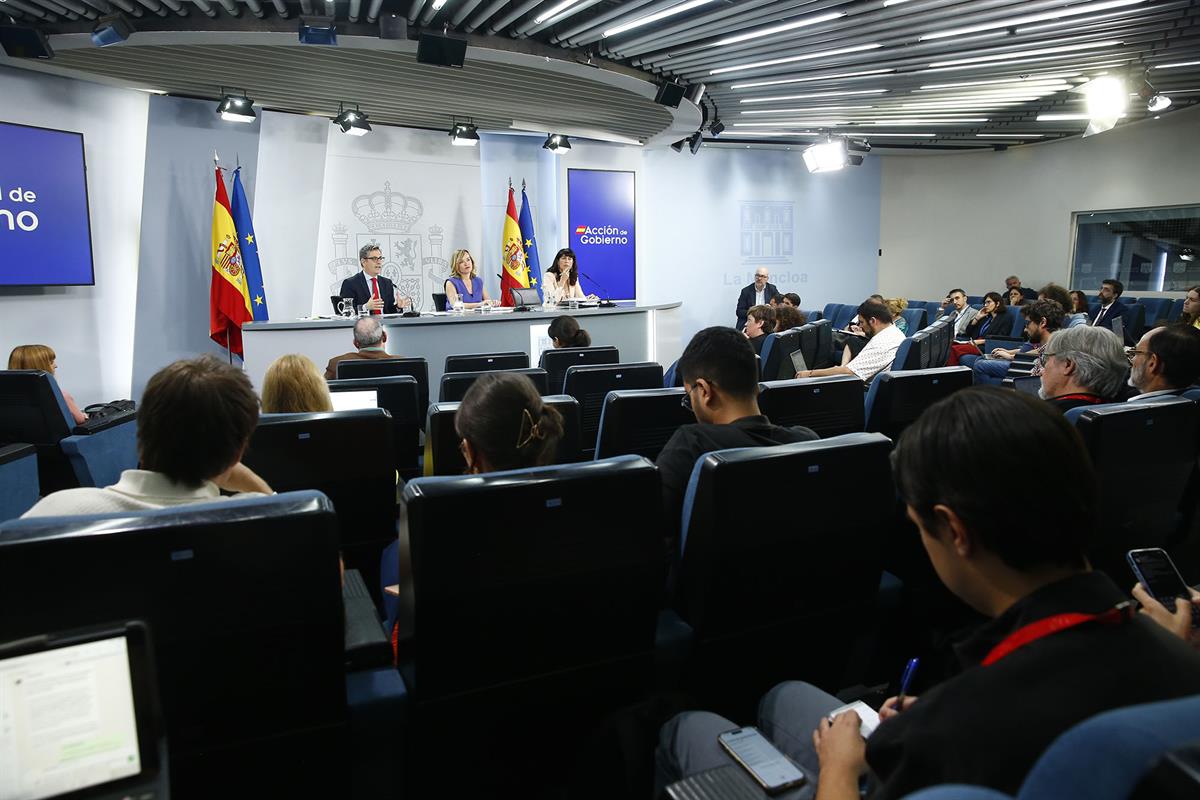 22/07/2025. Rueda de prensa tras el Consejo de Ministros: Félix Bolaños, Pilar Alegría y Ana Redondo. El ministro de la Presidencia, Justici...