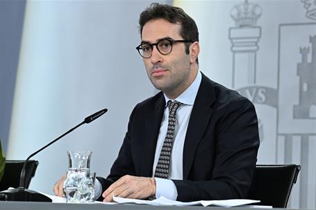 24/06/2025. Rueda de prensa tras el Consejo de Ministros: Sara Aagesen, Pilar Alegría y Carlos Cuerpo. El ministro de Economía, Comercio y E...