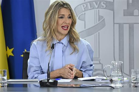 25/11/2025. Rueda de prensa tras el Consejo de Ministros: Ángel Víctor Torres, Yolanda Díaz, Pilar Alegría y Félix Bolaños. La ministra de T...