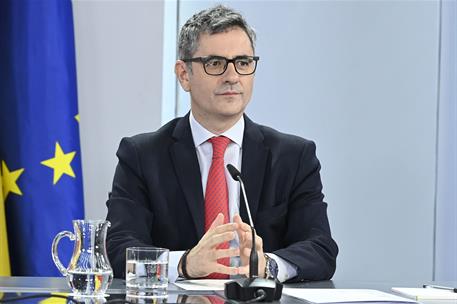 25/11/2025. Rueda de prensa tras el Consejo de Ministros: Ángel Víctor Torres, Yolanda Díaz, Pilar Alegría y Félix Bolaños. El ministro de l...