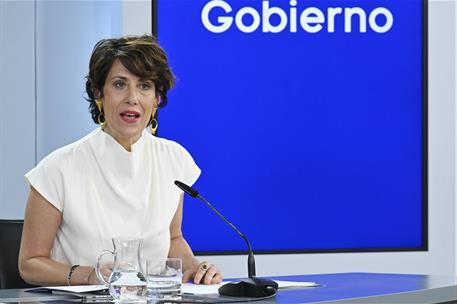 27/05/2025. Rueda de prensa tras el Consejo de Ministros: Pablo Bustinduy, Pilar Alegría, Fernando Grande-Marlaska y Elma Saiz. La ministra ...