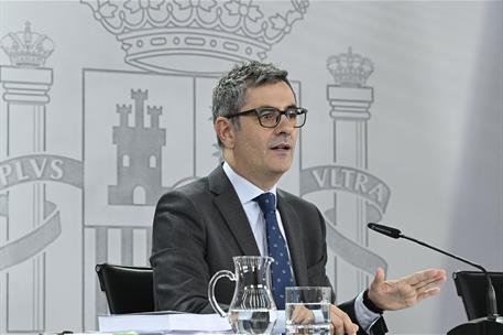 28/10/2025. Rueda de prensa tras el Consejo de Ministros: Félix Bolaños, Pilar Alegría y Diana Morant. El ministro de la Presidencia, Justic...