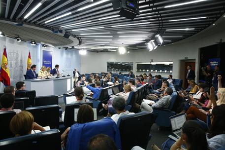 29/07/2025. Rueda de prensa tras el Consejo de Ministros: Oscar Puente, Pilar Alegría, Yolanda Díaz y Óscar López. El ministro Oscar Puente ...