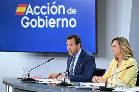 29/07/2025. Rueda de prensa tras el Consejo de Ministros: Oscar Puente, Pilar Alegría, Yolanda Díaz y Óscar López. El ministro de Transporte...