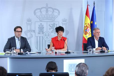 1/09/2026. Rueda de prensa tras el Consejo de Ministros. El ministro de Economía y vicepresidente primero, Carlos Cuerpo, la ministra de Inc...