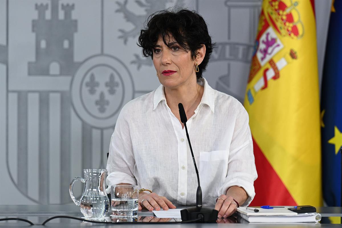 La ministra de Inclusi&oacute;n, Seguridad Social y Migraciones y portavoz del Gobierno, Elma Saiz, en la rueda de prensa