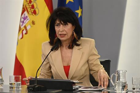 3/03/2026. Rueda de prensa tras el Consejo de Ministros: Ana Redondo, Yolanda Díaz, Elma Saiz y José Manuel Albares. La ministra de Igualdad...