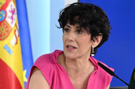 9/06/2026. Rueda de prensa tras el Consejo de Ministros: Elma Saiz. La ministra de Inclusión, Seguridad Social y Migraciones, Elma Saiz, dur...
