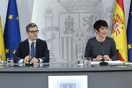 13/01/2026. Rueda de prensa tras el Consejo de Ministros: Félix Bolaños, Elma Saiz. El ministro de la Presidencia, Justicia y Relaciones con...