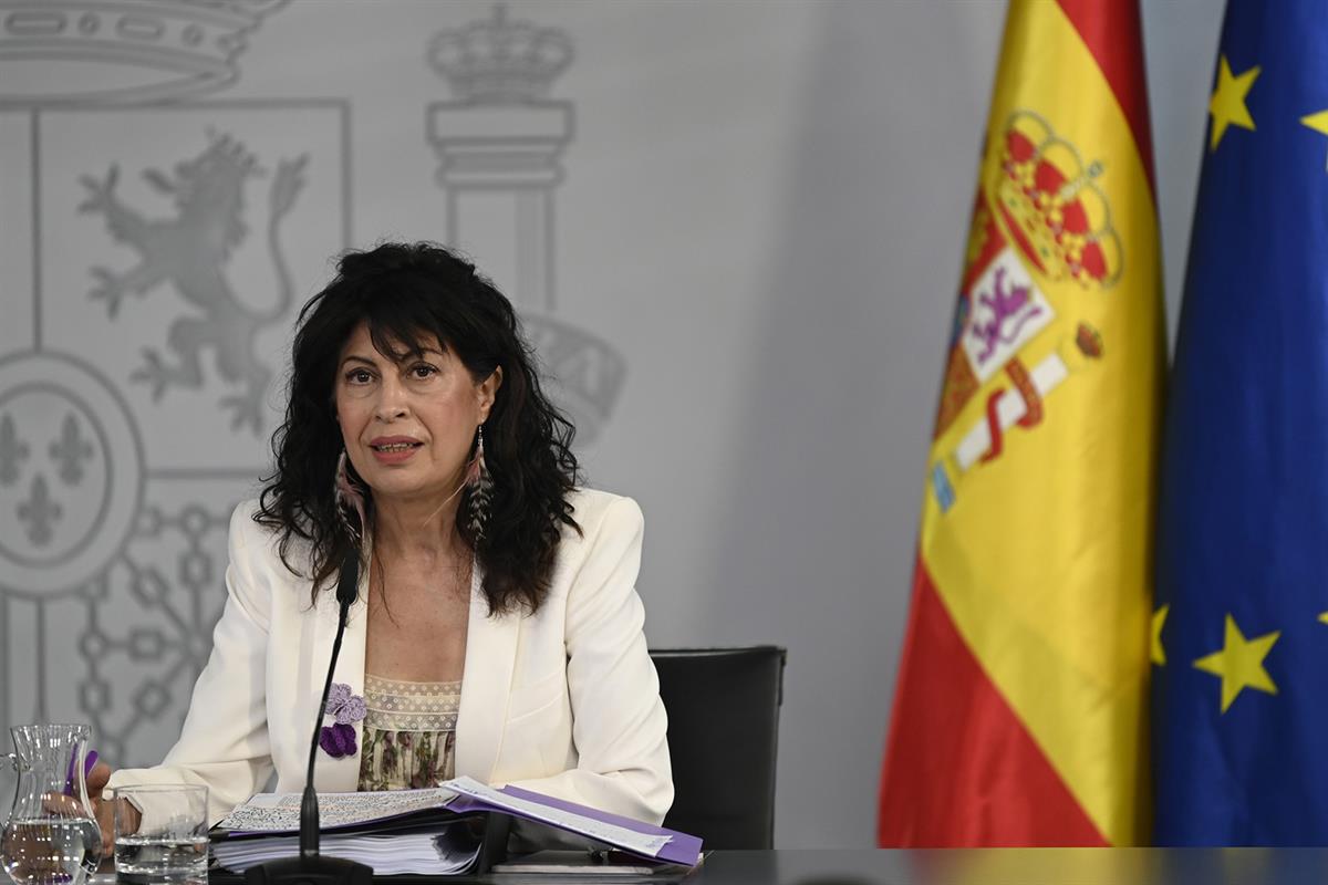 14/07/2026. Rueda de prensa tras el Consejo de Ministros: Ana Redondo. La ministra de Igualdad, Ana Redondo, interviene en la rueda de prens...
