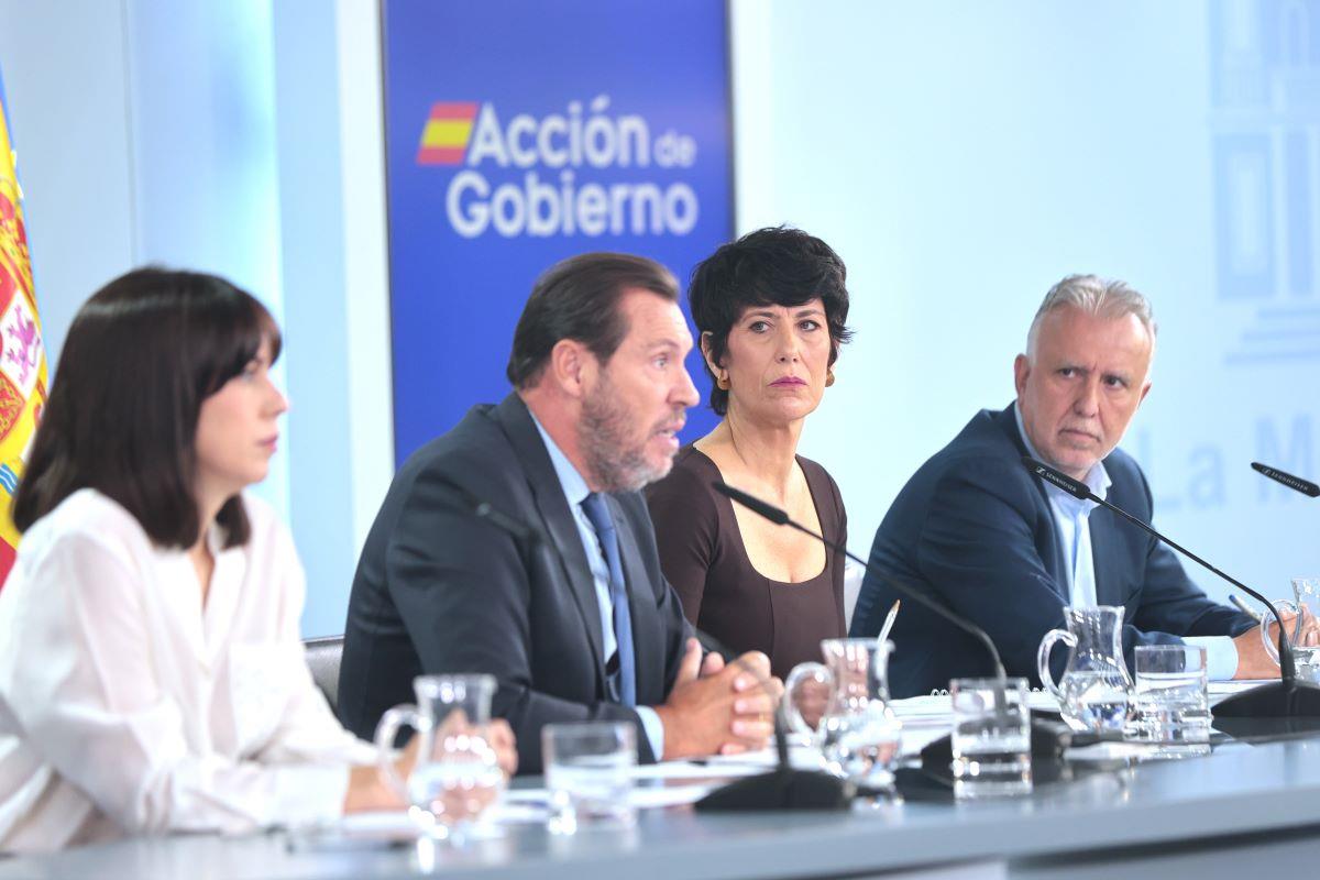 15/09/2026. Rueda de prensa tras el Consejo de Ministros. La ministra de Ciencia, Diana Morant; el ministro de Transportes, Óscar Puente; la...