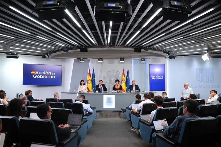 15/09/2026. Rueda de prensa tras el Consejo de Ministros. Los ministros comparecen ante los medios tras la reunión del Consejo de Ministros ...
