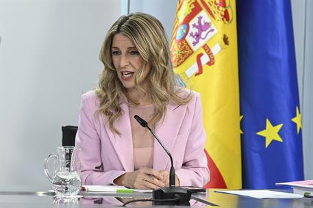 17/02/2026. Rueda de prensa tras el Consejo de Ministros: María Jesús Montero, Elma Saiz y Yolanda Díaz. La vicepresidenta segunda y ministr...