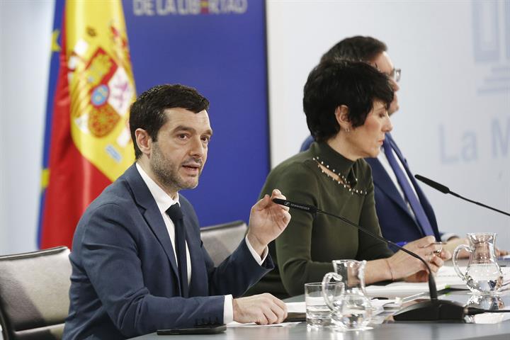 La Moncloa. 24/02/2026. El Gobierno desclasifica la documentación sobre el intento de golpe de Estado del 23-F [Consejo de Ministros/Resúmenes]