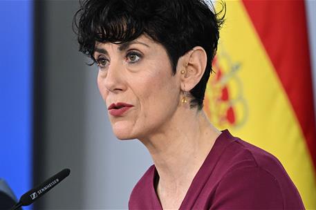 24/03/2026. Rueda de prensa tras el Consejo de Ministros: Elma Saiz. La ministra de Inclusión, Seguridad Social y Migraciones y portavoz del...