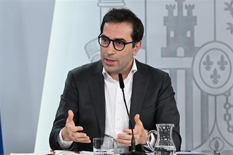 28/04/2026. Consejo de Ministros: Cuerpo. El vicepresidente primero y ministro de Economía, Comercio y Empresa, Carlos Cuerpo, durante la ru...