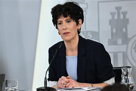 28/04/2026. Consejo de Ministros: Saiz. La ministra de Inclusión, Seguridad Social y Migraciones, y portavoz del Gobierno, Elma Saiz, durant...