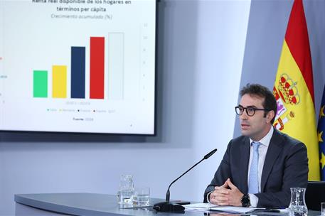 29/06/2026. Rueda de prensa tras el Consejo de Ministros. El vicepresidente primero y ministro de Economía, Comercio y Empresa, Carlos Cuerp...