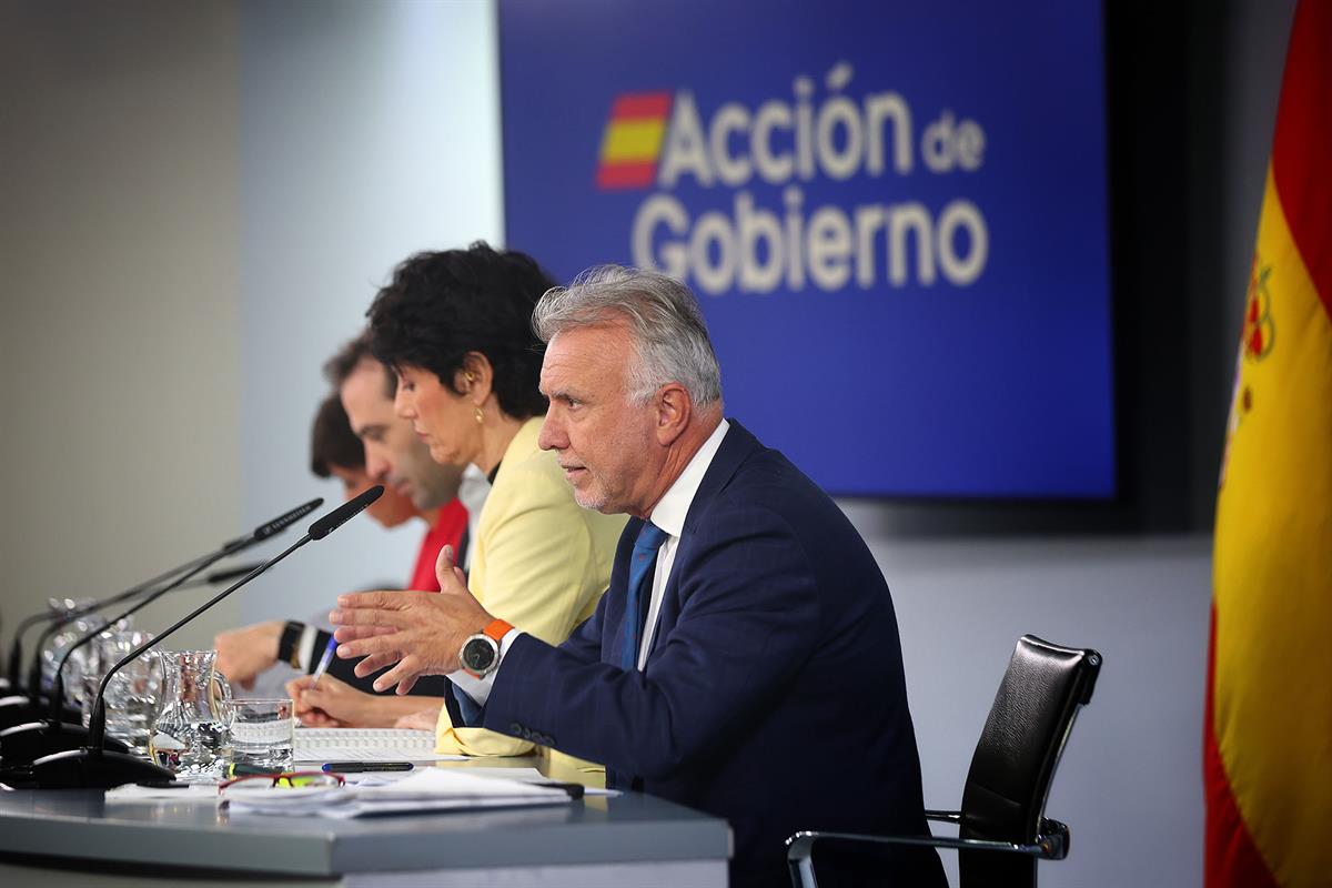 29/09/2026. Rueda de prensa tras el Consejo de Ministros. El ministro de Política Territorial y Memoria Democrática, Ángel Víctor Torres dur...