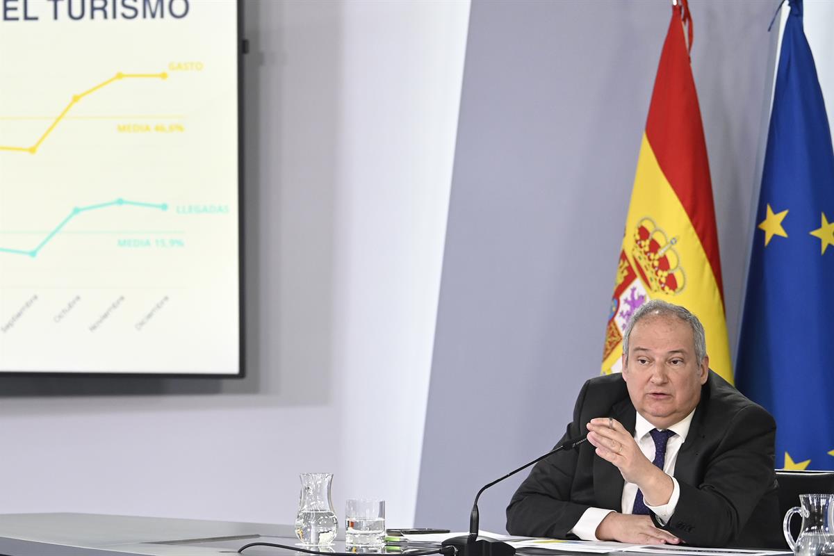 31/03/2026. Rueda de prensa tras el Consejo de Ministros. El ministro de Industria y Turismo, Jordi Hereu, durante la rueda de prensa poster...