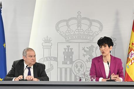 31/03/2026. Rueda de prensa tras el Consejo de Ministros. El ministro de Industria y Turismo, Jordi Hereu, y la ministra de Inclusión, Segur...