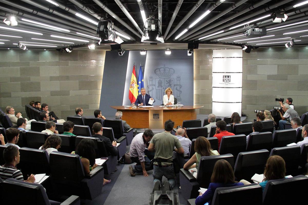 19/08/2011. Consejo de Ministros: José Blanco y Elena Salgado. El ministro de Fomento y ministro Portavoz del Gobierno, José Blanco, y la vi...