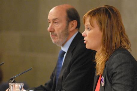 13/05/2011. Consejo de Ministros: Alfredo Pérez Rubalcaba y Leire Pajín. El vicepresidente primero, ministro del Interior y portavoz del Gob...
