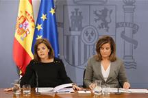 Consejo de Ministros: Sáenz de Santamaría y Fátima Báñez 