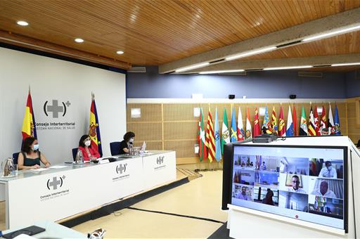 La ministra de Sanidad, Carolina Darias, presidiendo el Consejo Interterritorial del Sistema Nacional de Salud