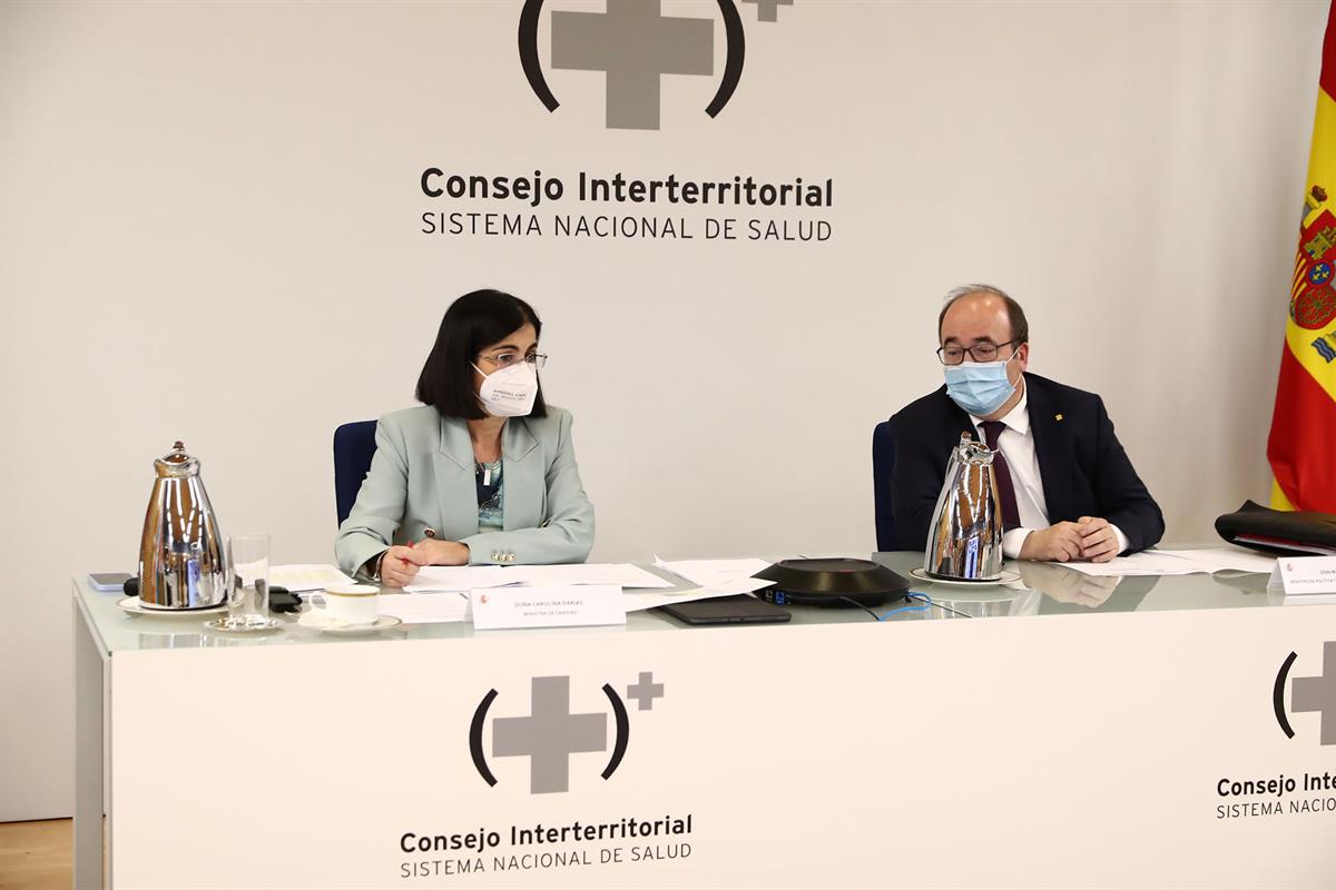 9/06/2021. Reunión del Consejo Interterritorial del Sistema Nacional de Salud. La ministra de Sanidad, Carolina Darias, junto al ministro de...