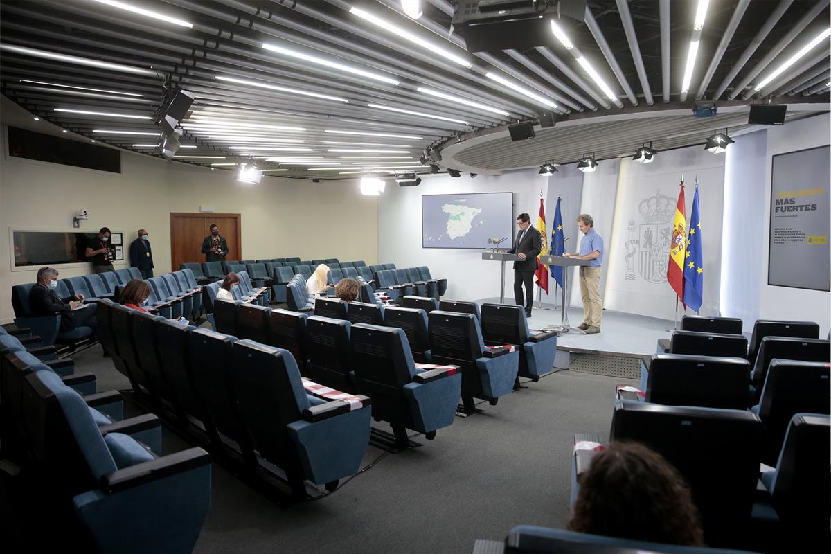 12/06/2020. Rueda de prensa de Salvador Illa y Fernando Simón. El ministro de Sanidad, Salvador Illa y el director del Centro de Coordinació...