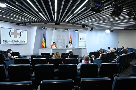 19/05/2021. Reunión del Consejo Interterritorial del Sistema Nacional de Salud. La ministra de Sanidad, Carolina Darias y la ministra de Edu...