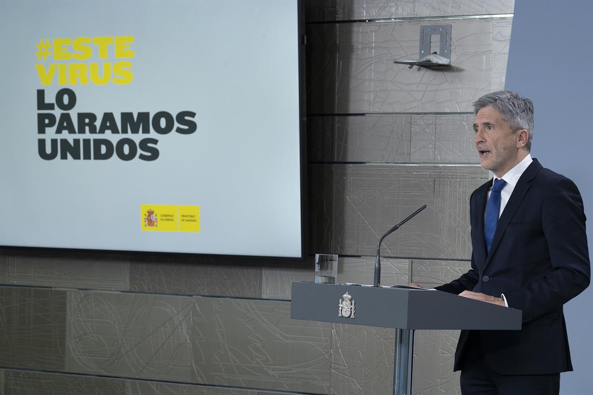 20/03/2020. Conferencia de prensa de los ministros del Interior y de Justicia. El ministro del Interior, Fernando Grande-Marlaska, durante l... 20/03/2020. Conferencia de prensa de los ministros del Interior y de Justicia. El ministro del Interior, Fernando Grande-Marlaska, durante l...