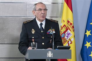 José Ángel González durante su intervención
