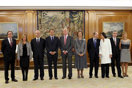 21/10/2010. Toma de posesión de los nuevos miembros del Gobierno. Foto de familia del acto de la toma de posesión de los nuevos ministros de...