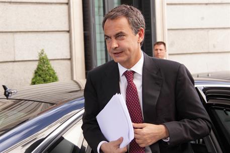 8/06/2011. El presidente asiste a la sesión de control al Gobierno en el Congreso. El presidente del Gobierno, José Luis Rodríguez Zapatero,...